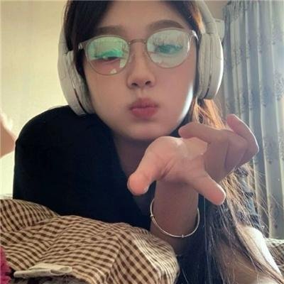 意外触碰 海报